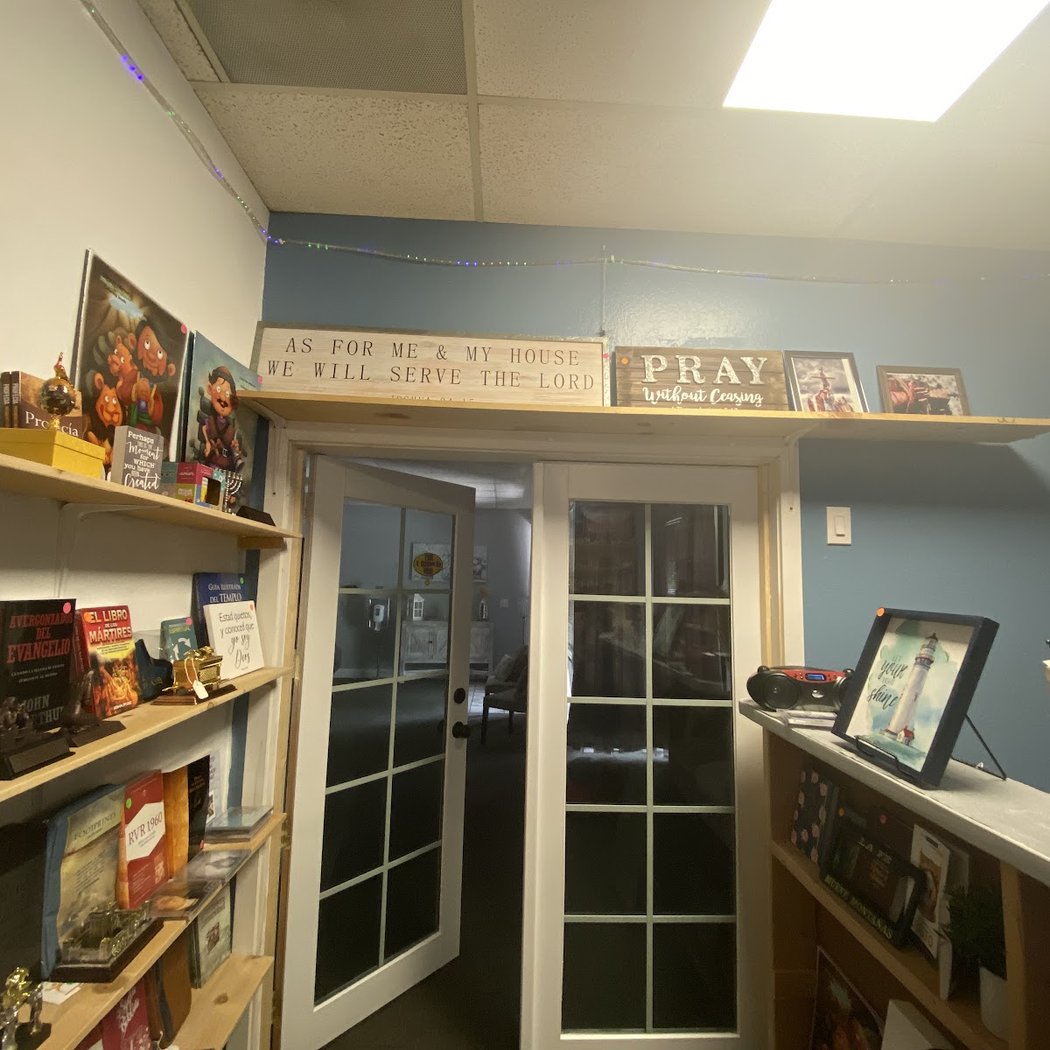 Libreria Cristiana Bautista de San Jose 2