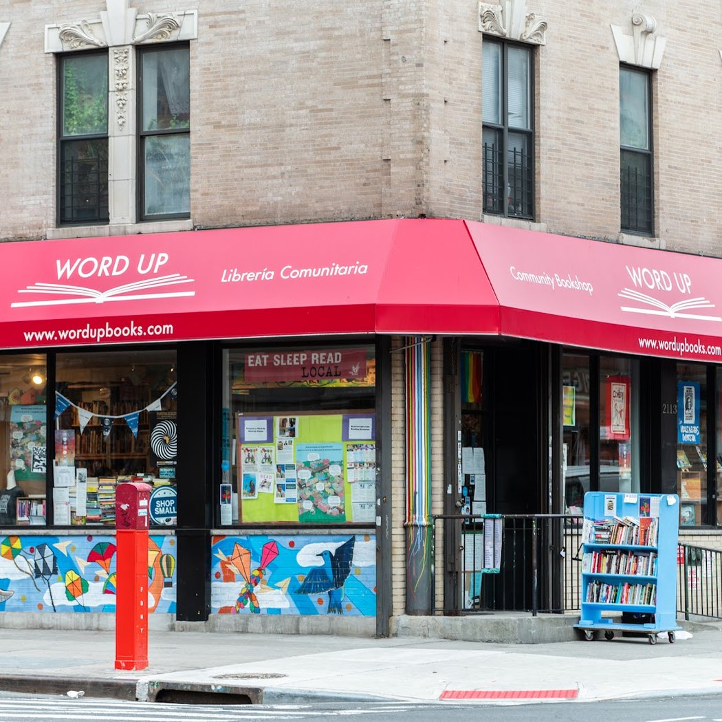 Word Up Community Bookshop/Librería Comunitaria 3