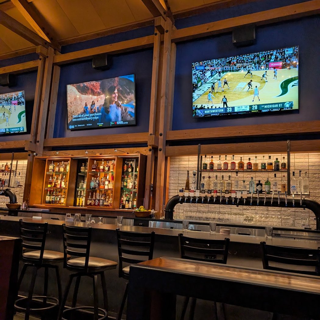 Tam Tavern's Weekly Happy Hour 3