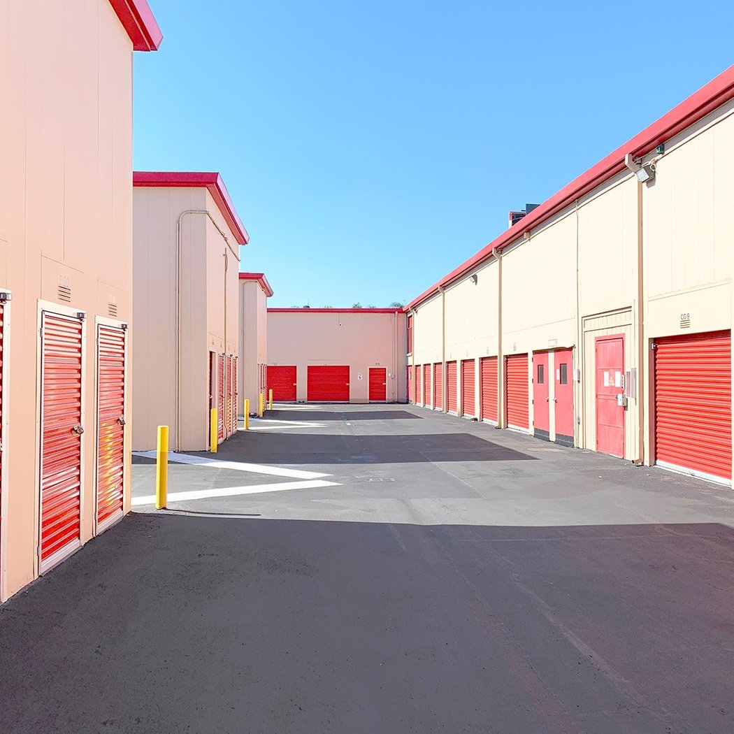 Security Public Storage 2