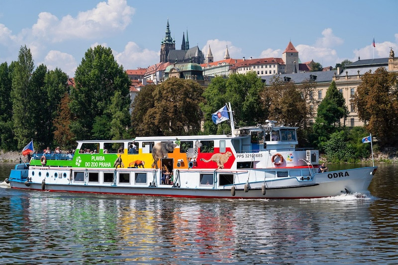 Boat cruises to the Prague Zoo
