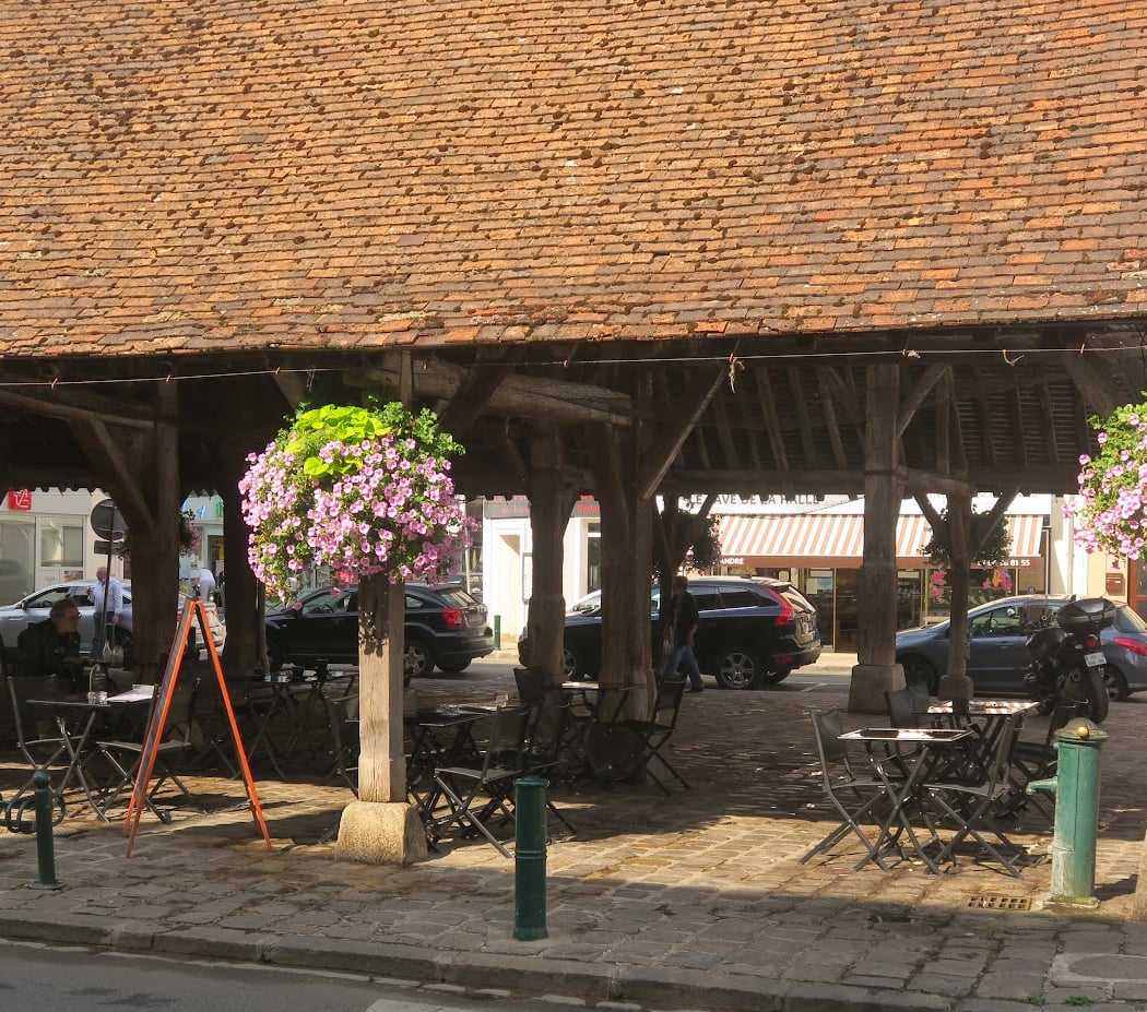Halle de Milly-la-Forêt 2