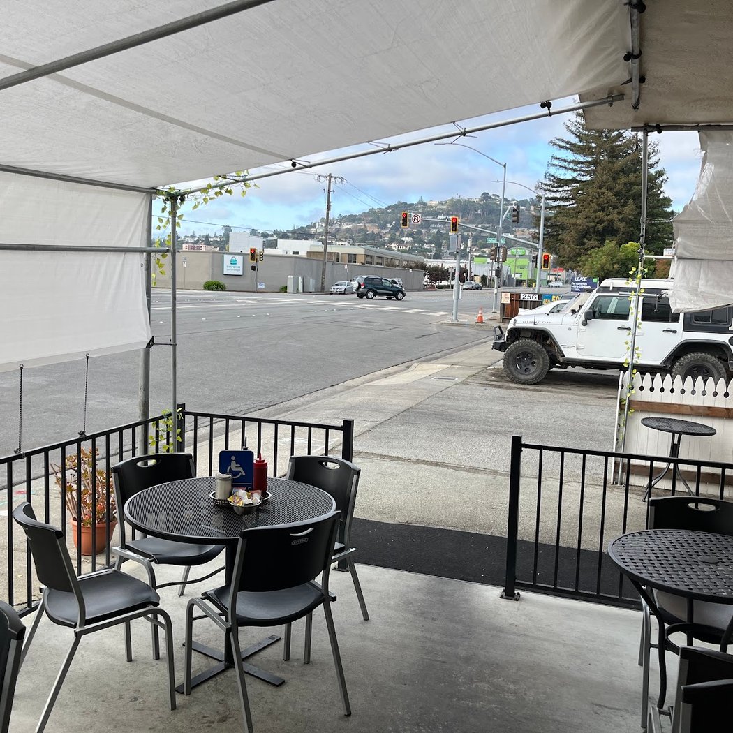 Little Belmont Cafe 2