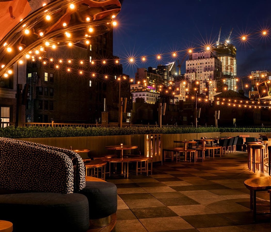 Lyra Rooftop Party - 04.17 2