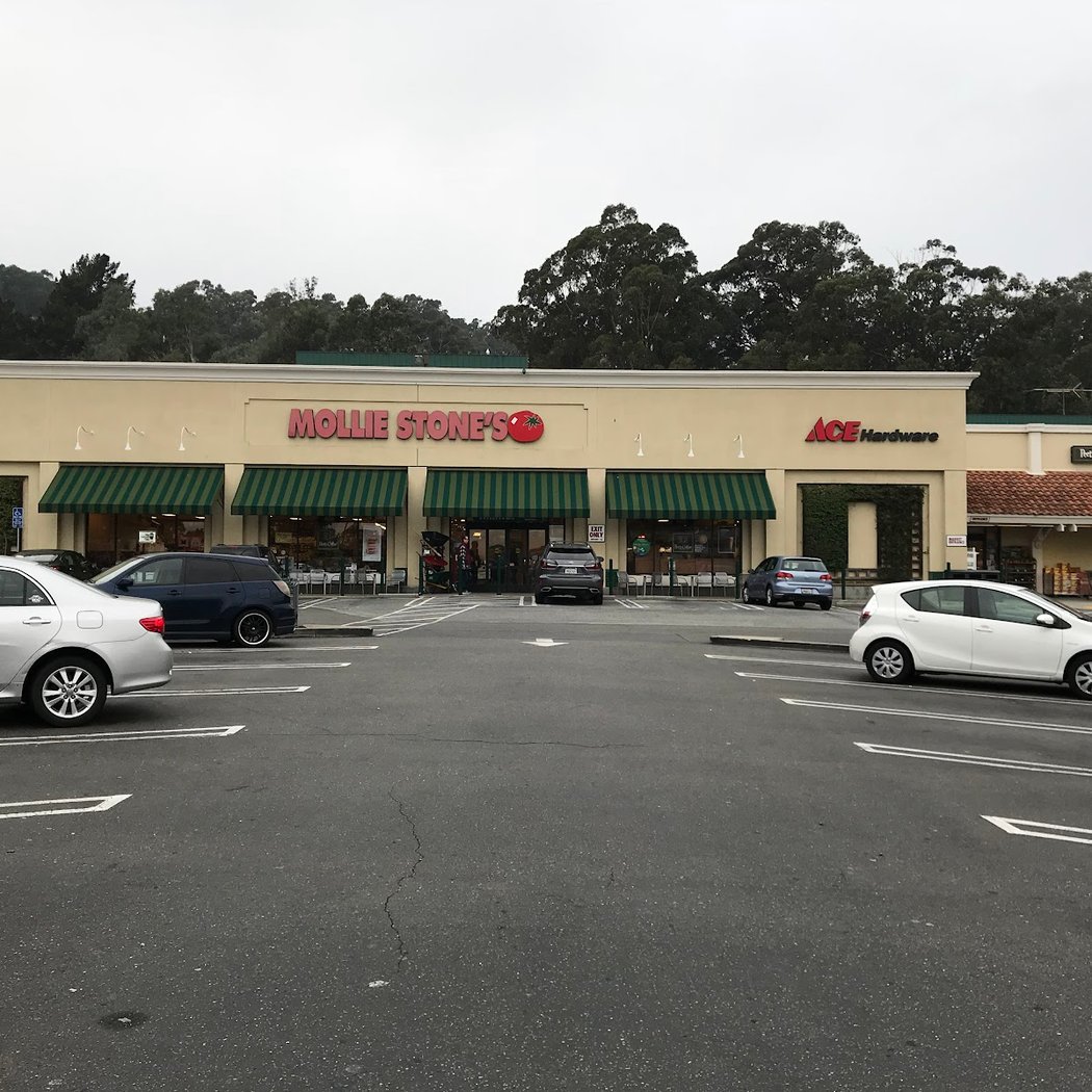 Bayhill Shopping Center 2