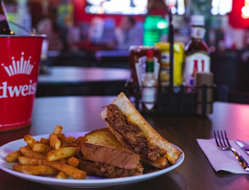 BS Bar & Grill 3