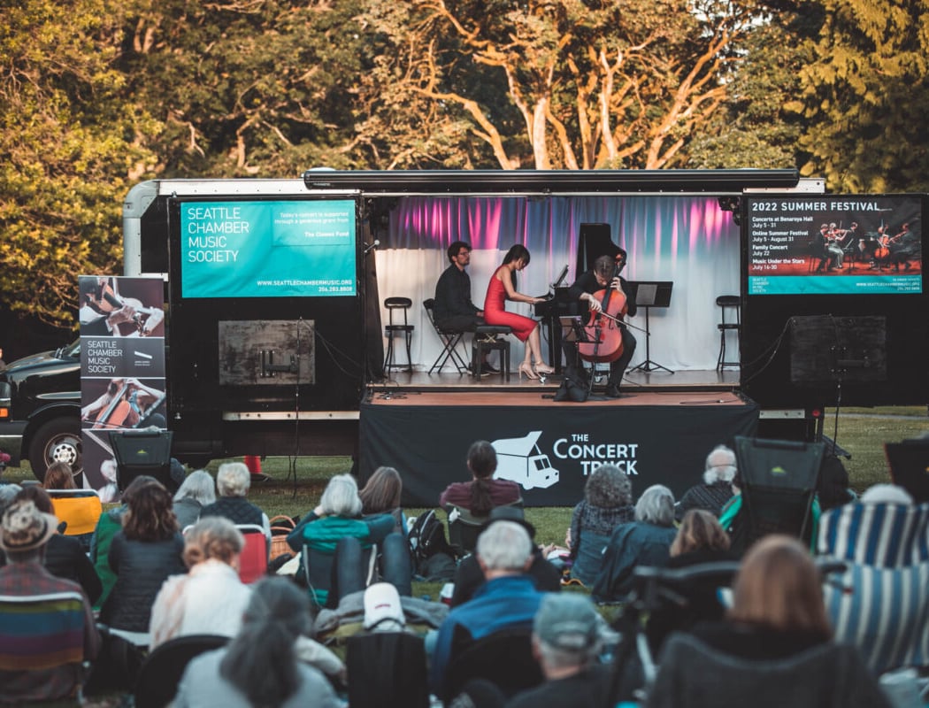 The Concert Truck at Alki Beach 1