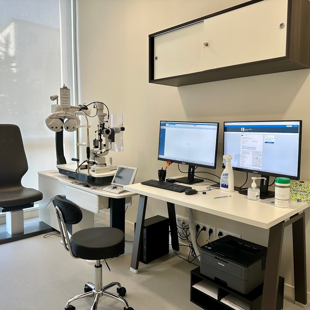 IMOP - Urgences et Chirurgies Ophtalmologiques - Institut Méditerranéen Oeil et Paupière 3