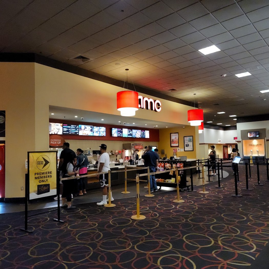 AMC Bay Plaza Cinema 13 1