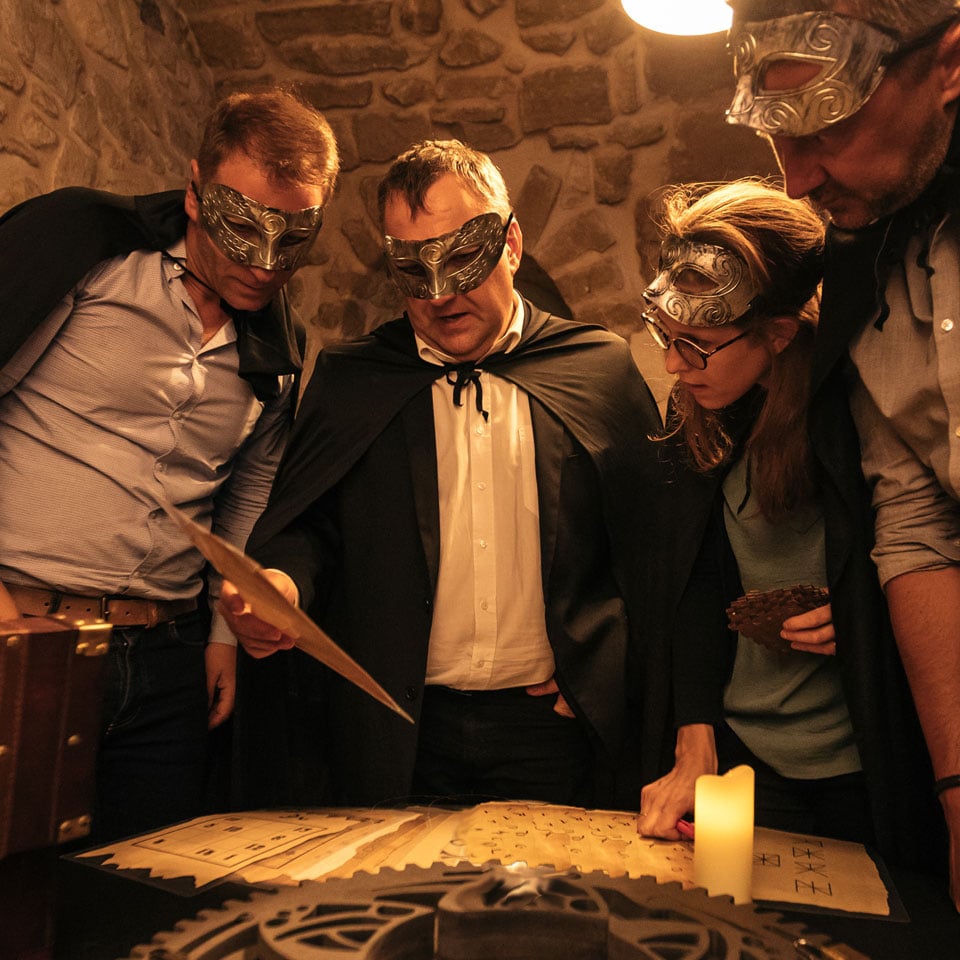 Escape Game Giant | Team Building À Paris De 18 À 400 Joueurs 1