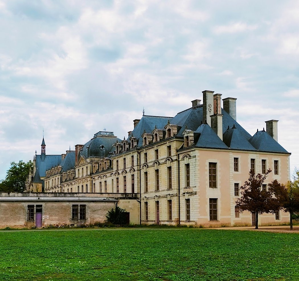 Château des Ducs de La Trémoille 2
