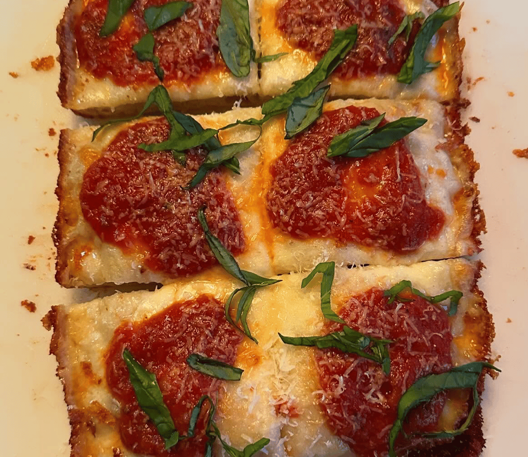 Crown Square Pizza 3