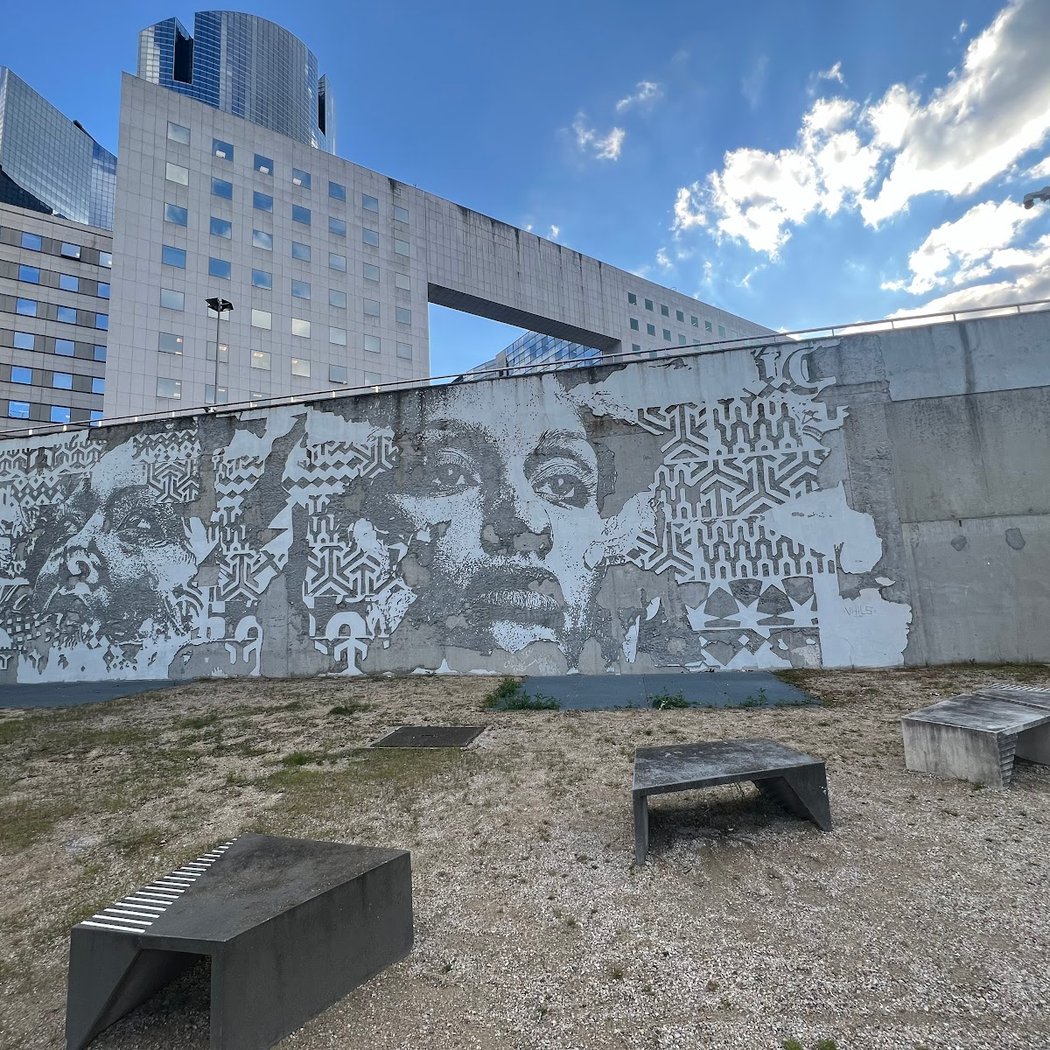 Scratching the surface - VHILS 2