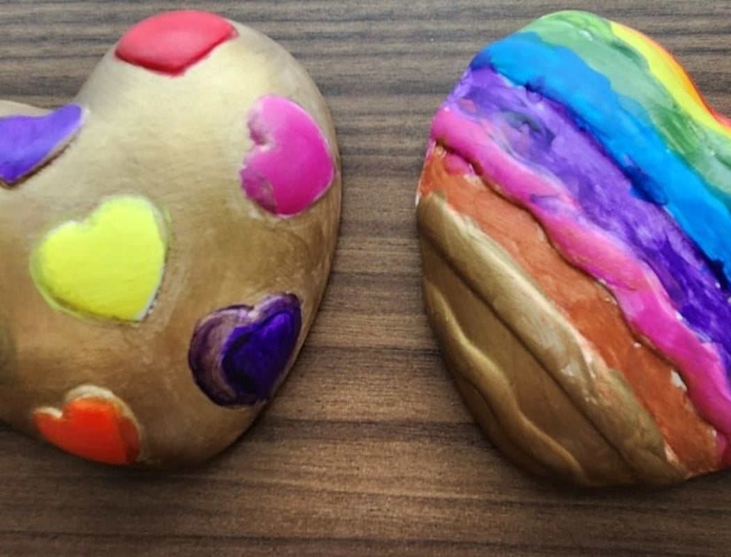 Drop-In Studio: Decorate a Heart 1