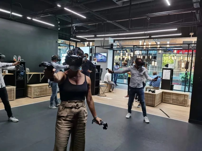 MindOut Vélizy 2 - Réalité Virtuelle : Escape Game + Laser Game 1