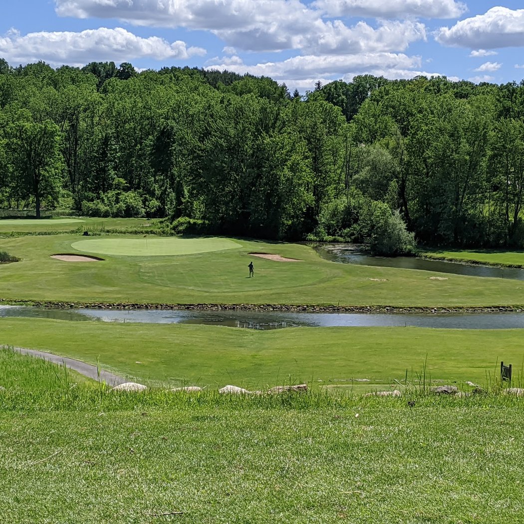 Wild Wood Country Club 1
