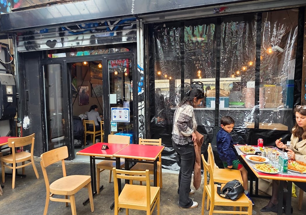 La terrasse des puces 2
