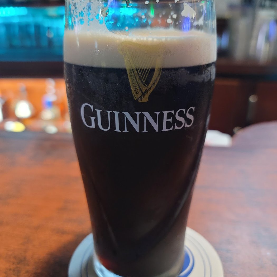 Traditional Irish music session (with Chris Byrne & Ursula Garry) 1