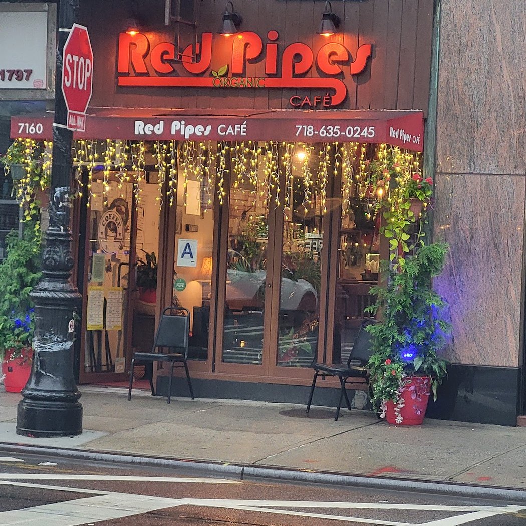 Red Pipes Cafe 2
