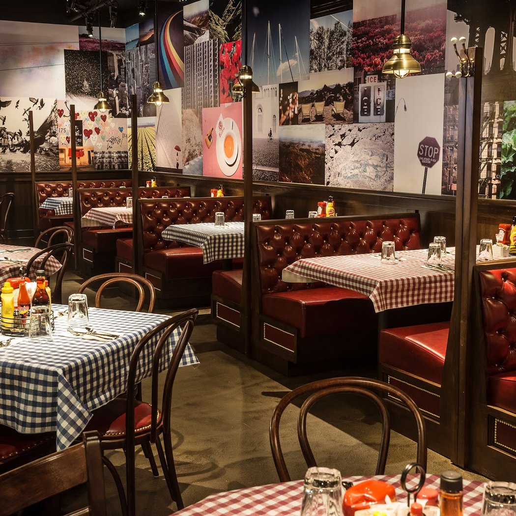Bill's Bar & Burger 2