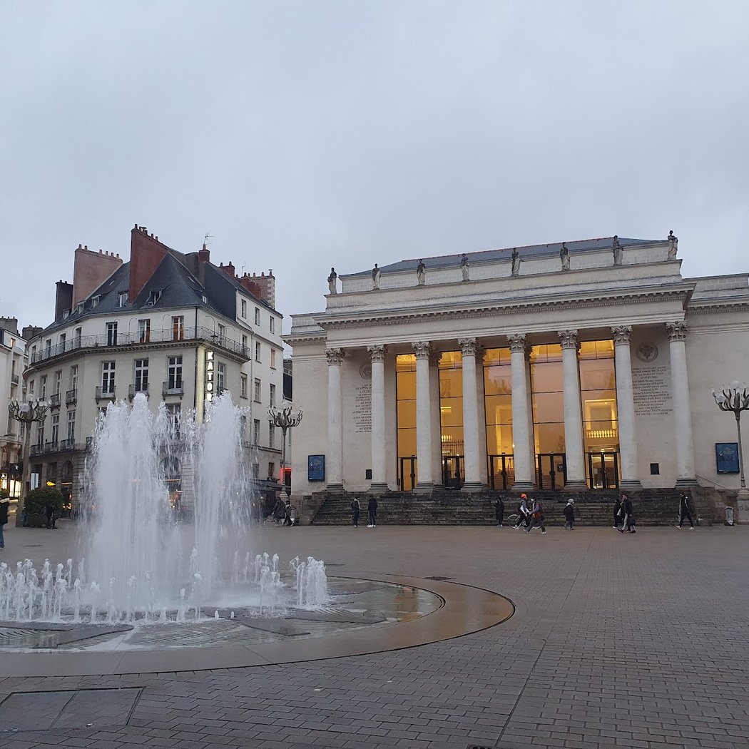 VIDE-GRENIERS QUARTIER GRASLIN 2