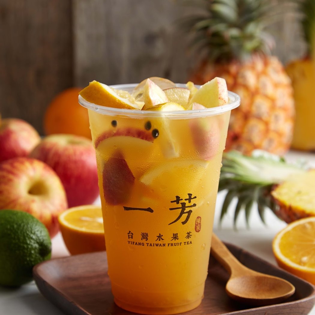YiFang Fruit Tea Pyramides 1