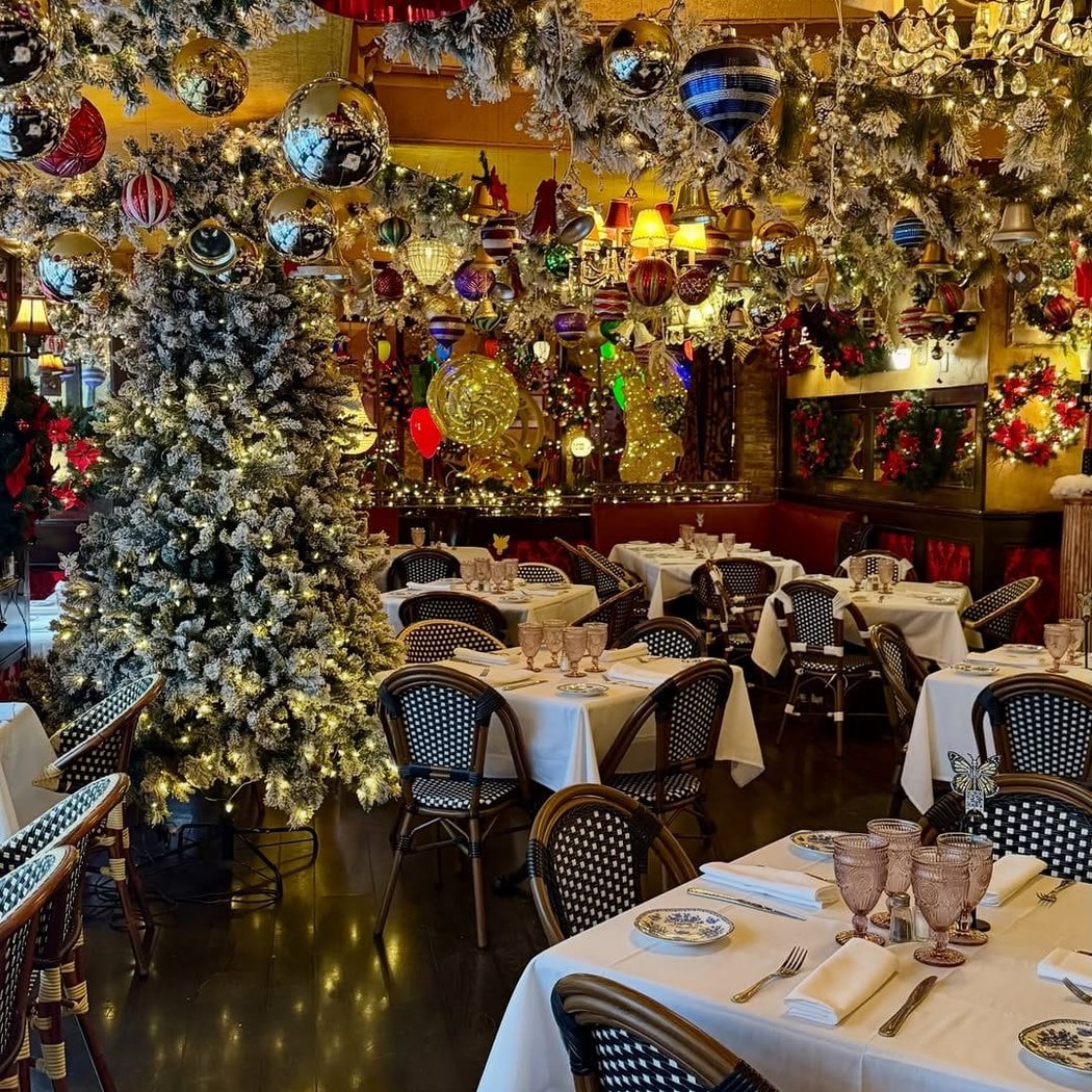 Papillon Bistro & Bar 1