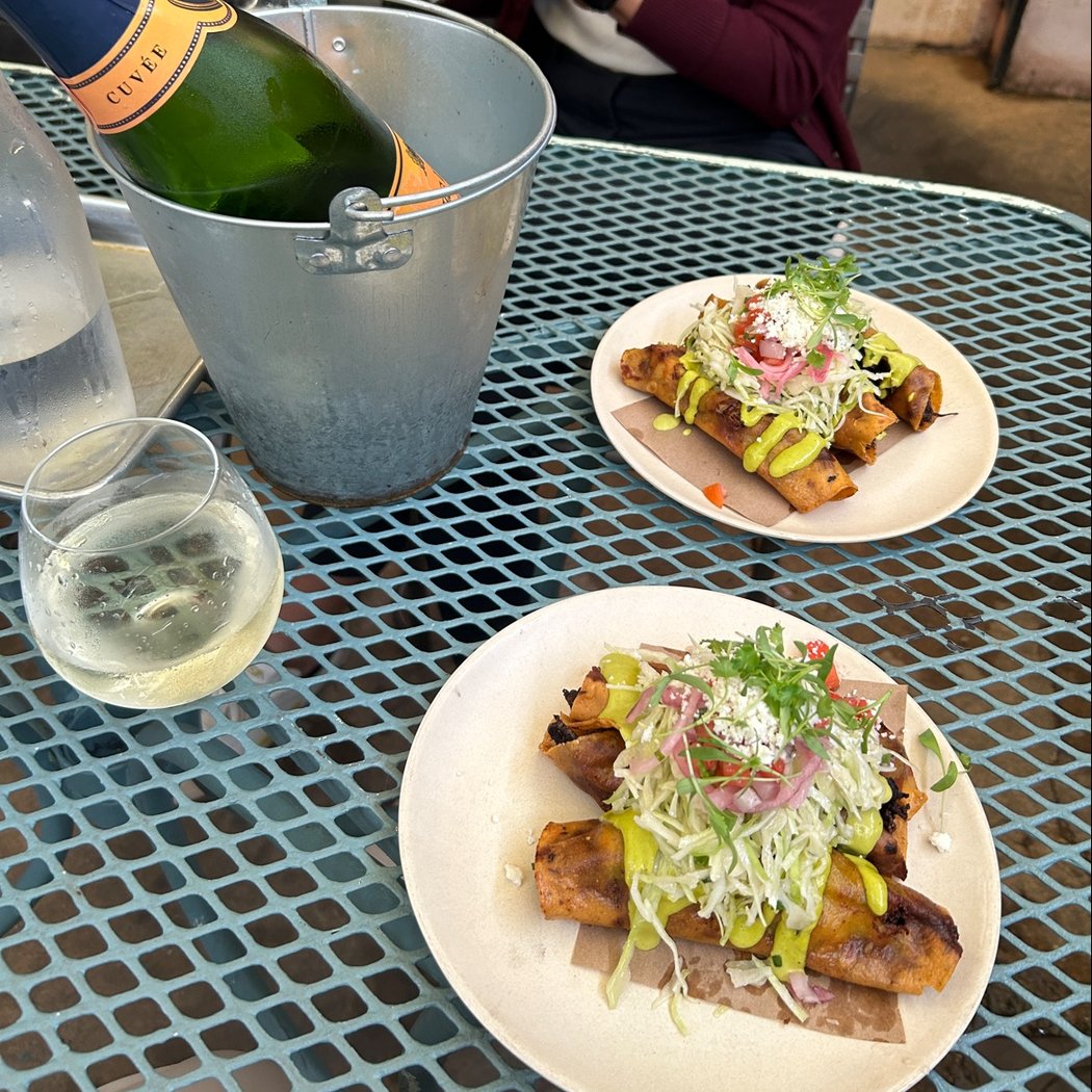 Lulu’s Wine Garden