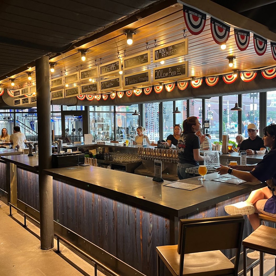 Sam Adams Downtown Boston Taproom 4