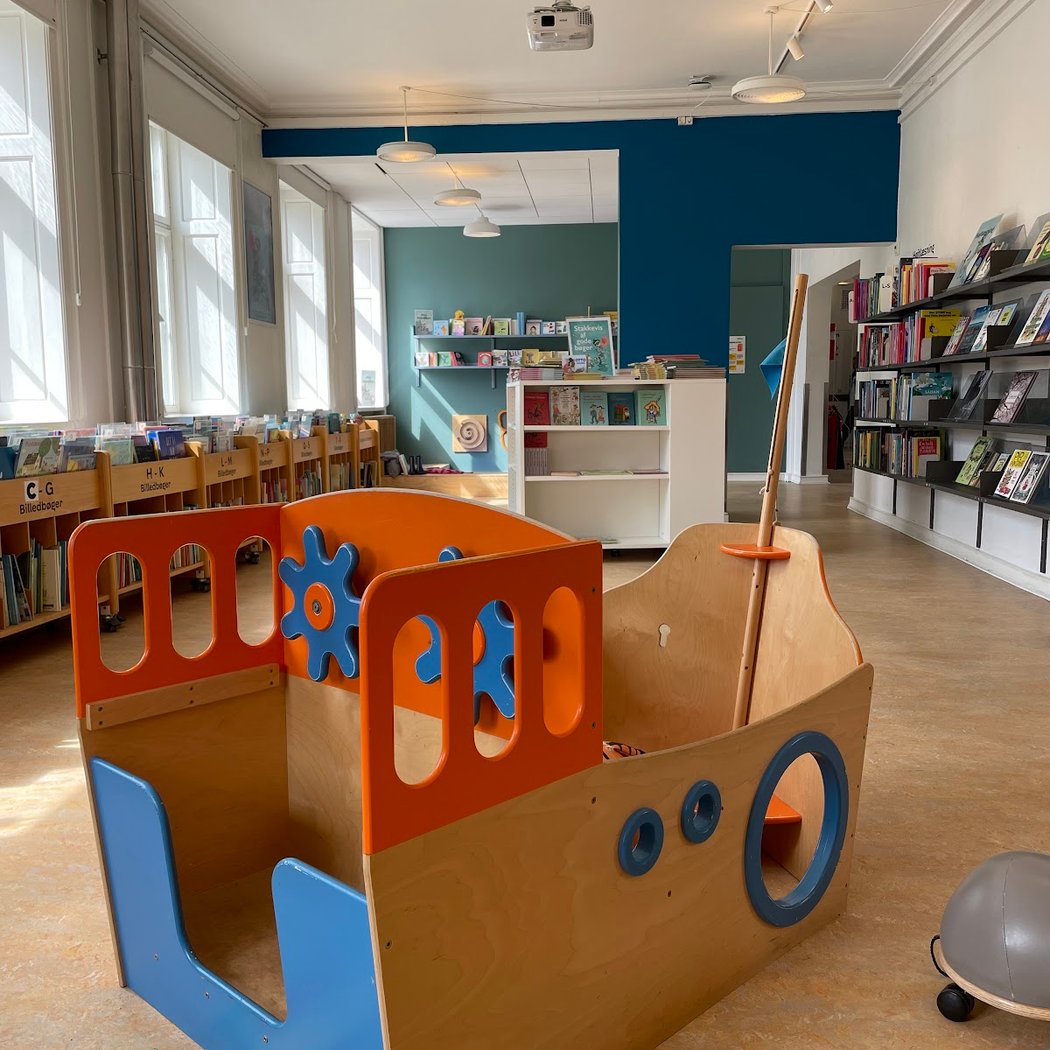 Øbro Jagtvej Library