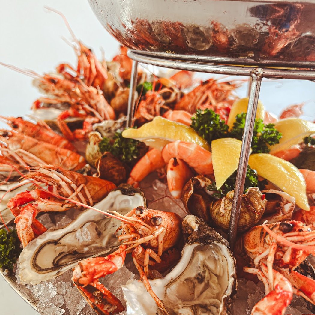 Restaurant Cœur & Crème Pornic - Spécialités Savoyardes & Fruits de Mer 1