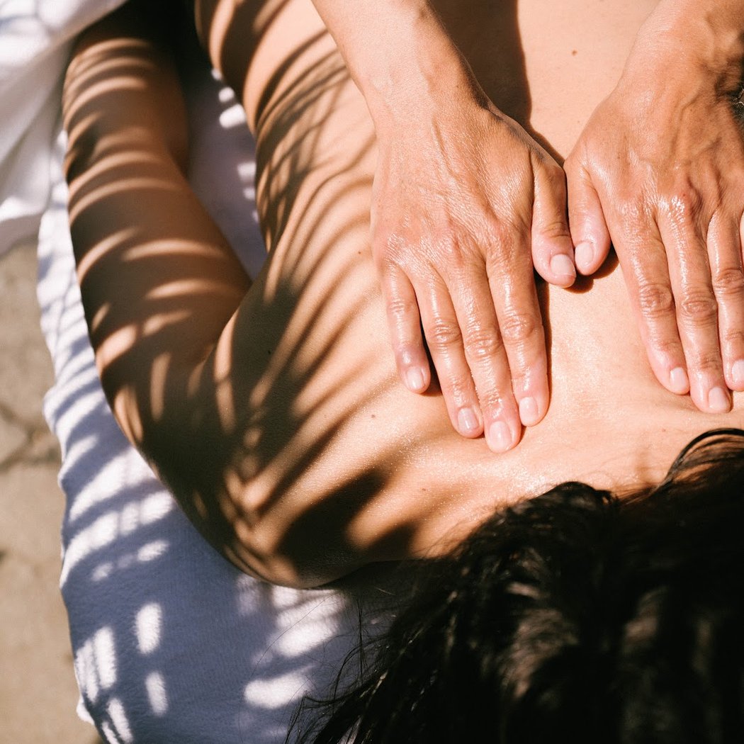 Le soin Catherine PHILIPPE | Institut de massages au féminin 1