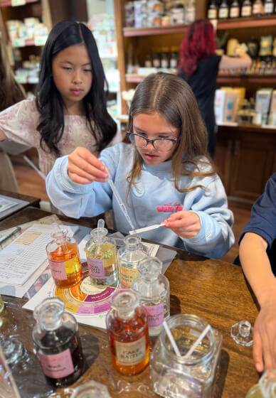 Master Blender: Custom Perfume Blending Workshop 1