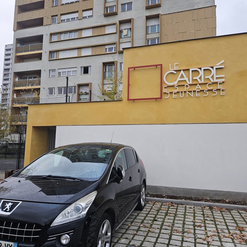 Youth Space Le Carré - Fablab, Studio Et G@Ming 2