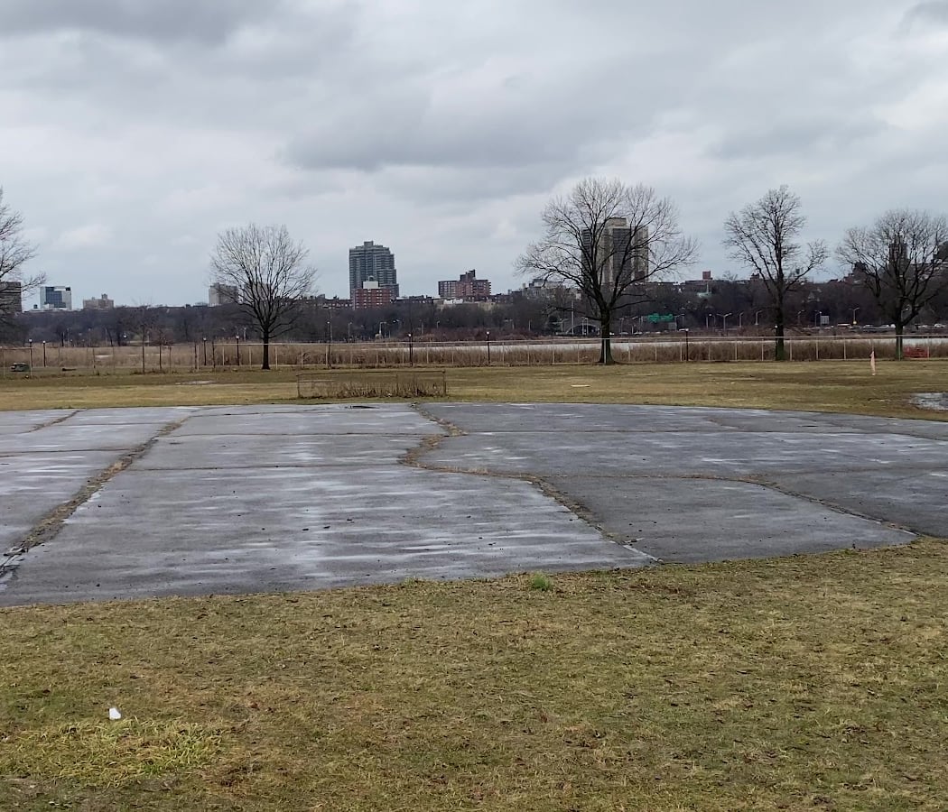 Model Airplane Field 2