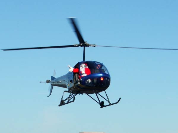 Santa Arrives by Helicopter 2
