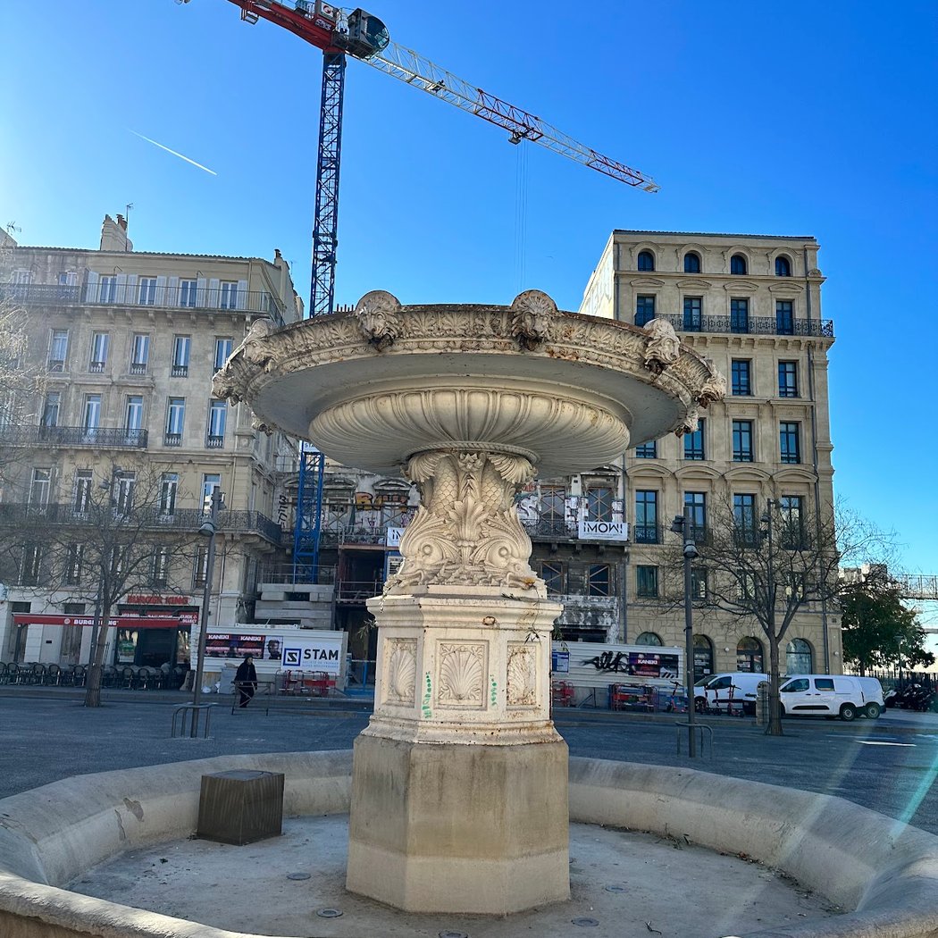 Fontaine Coste, Place de la Joliette 2