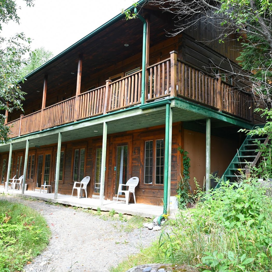 Aux Berges du St-Maurice - Observation d'ours 3
