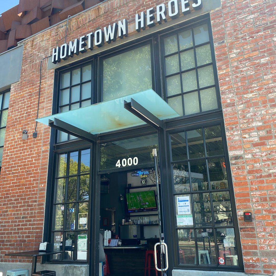 Hometown Free Comedy Night & Happy Hour 2