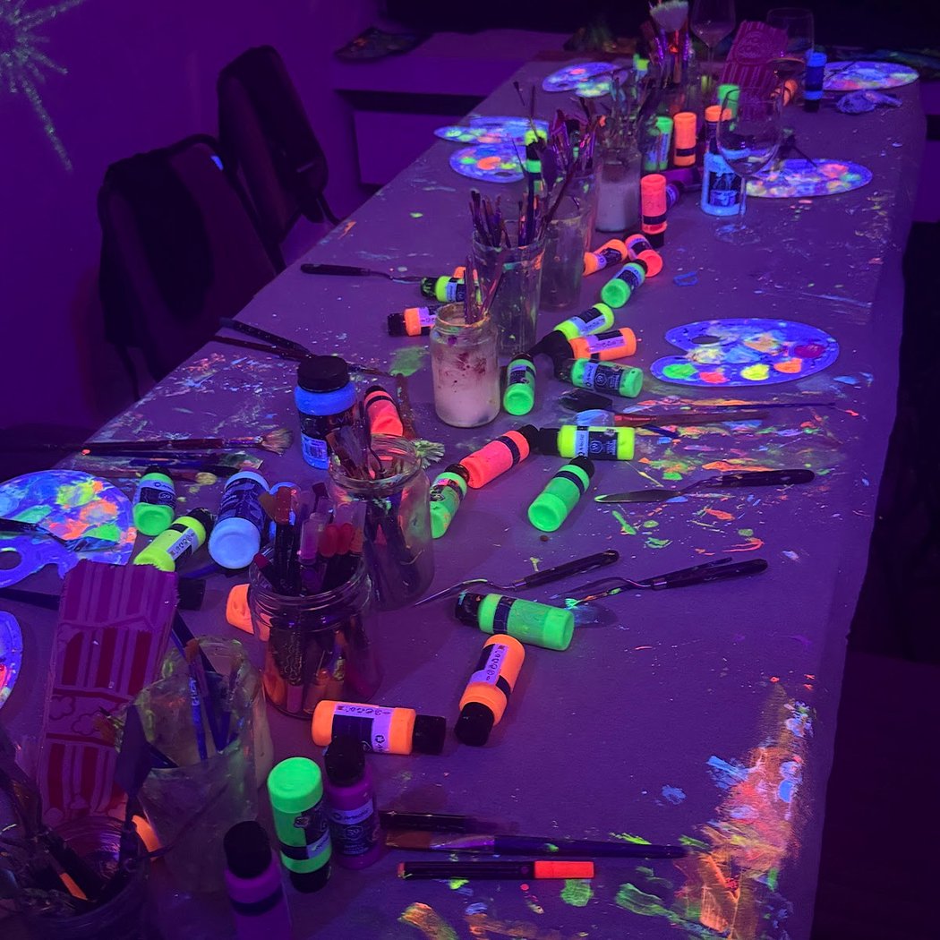 Neon & Paint 3