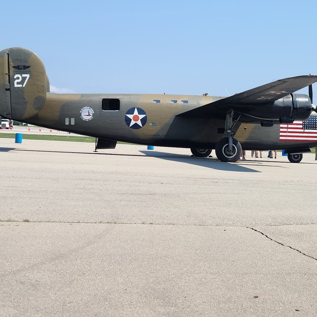 Oakland County International Airport 3