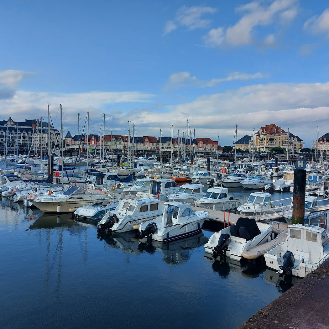Port Guillaume 1