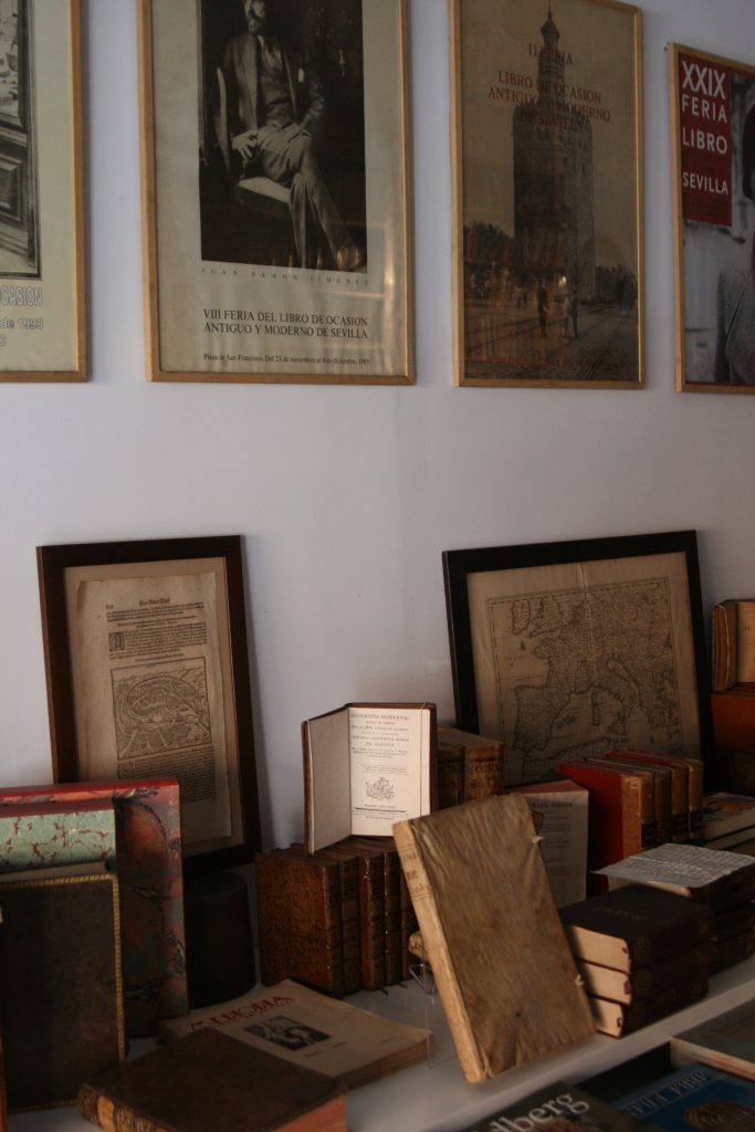 Libros Bosch - Librería Anticuaria 3