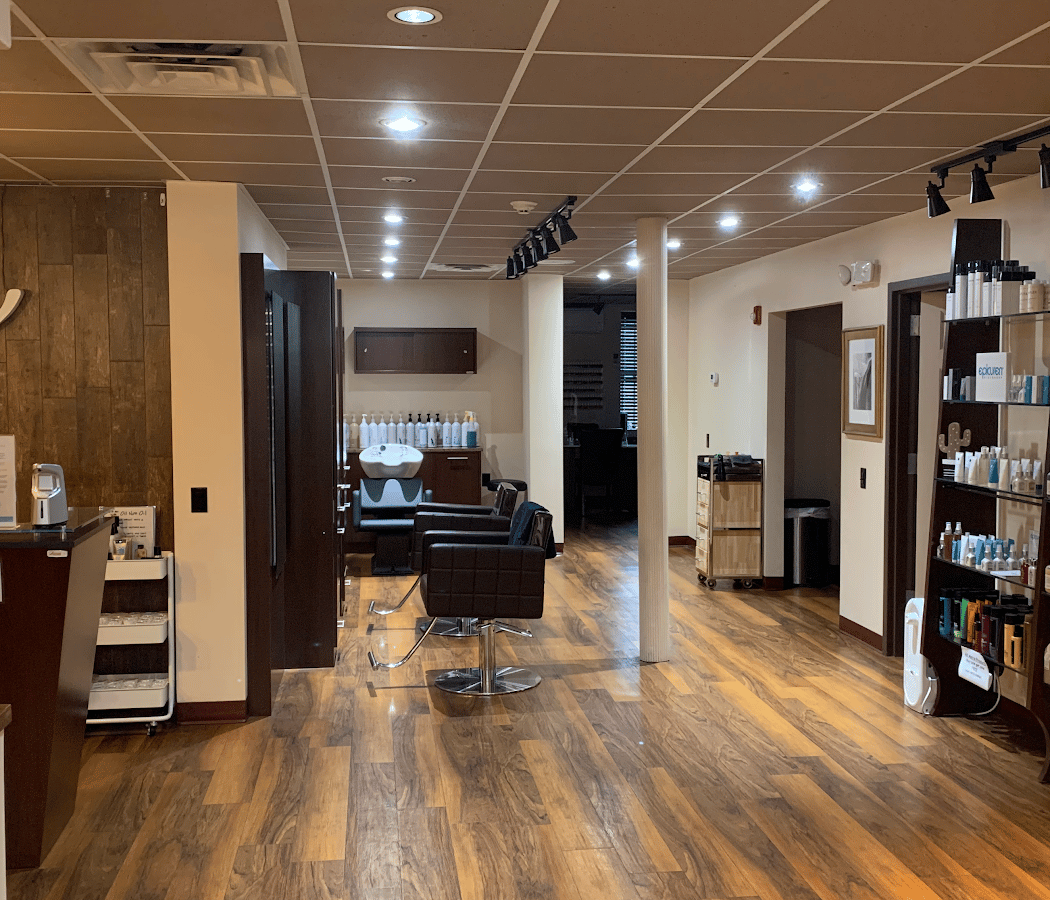 Riverview Salon & Medspa 2