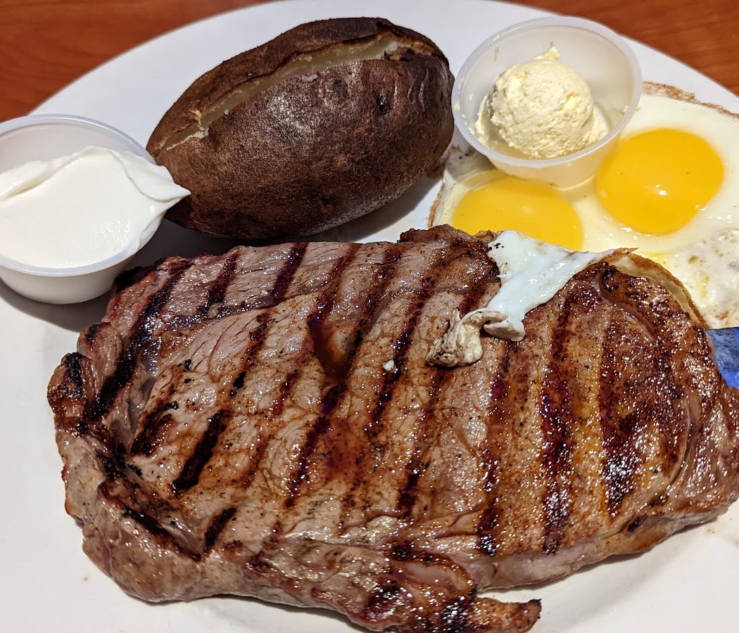 Manor Grill 1