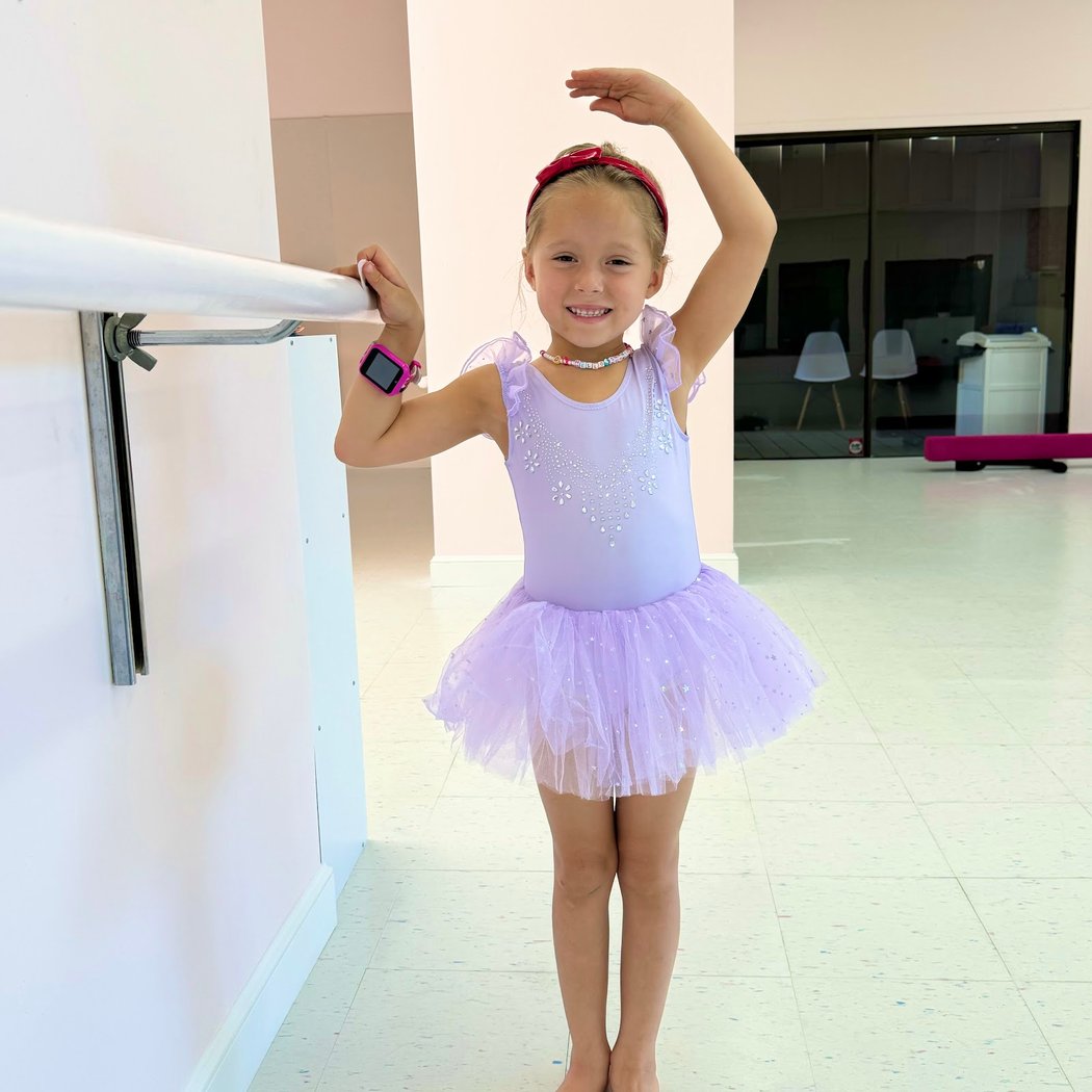 Studio 8 Dance 3