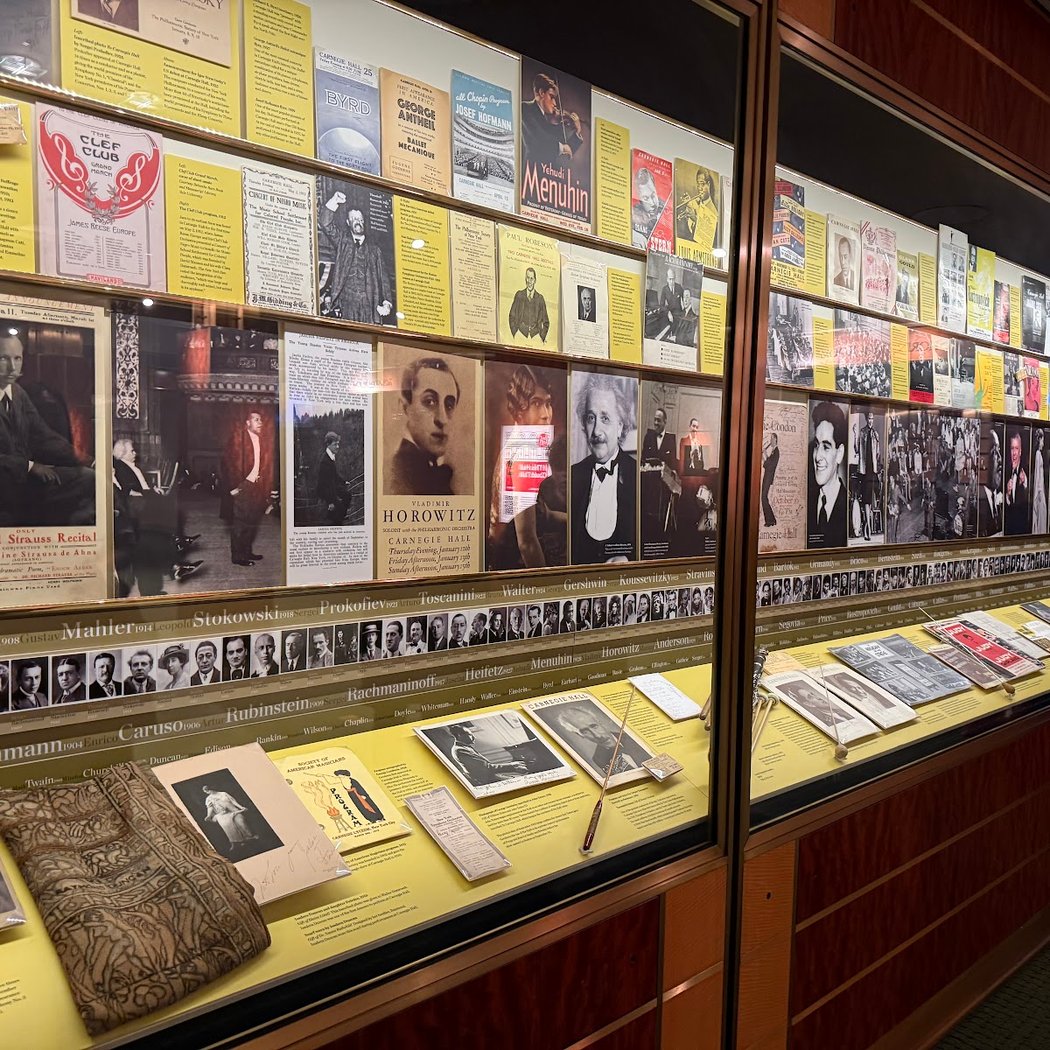 Rose Museum at Carnegie Hall 2