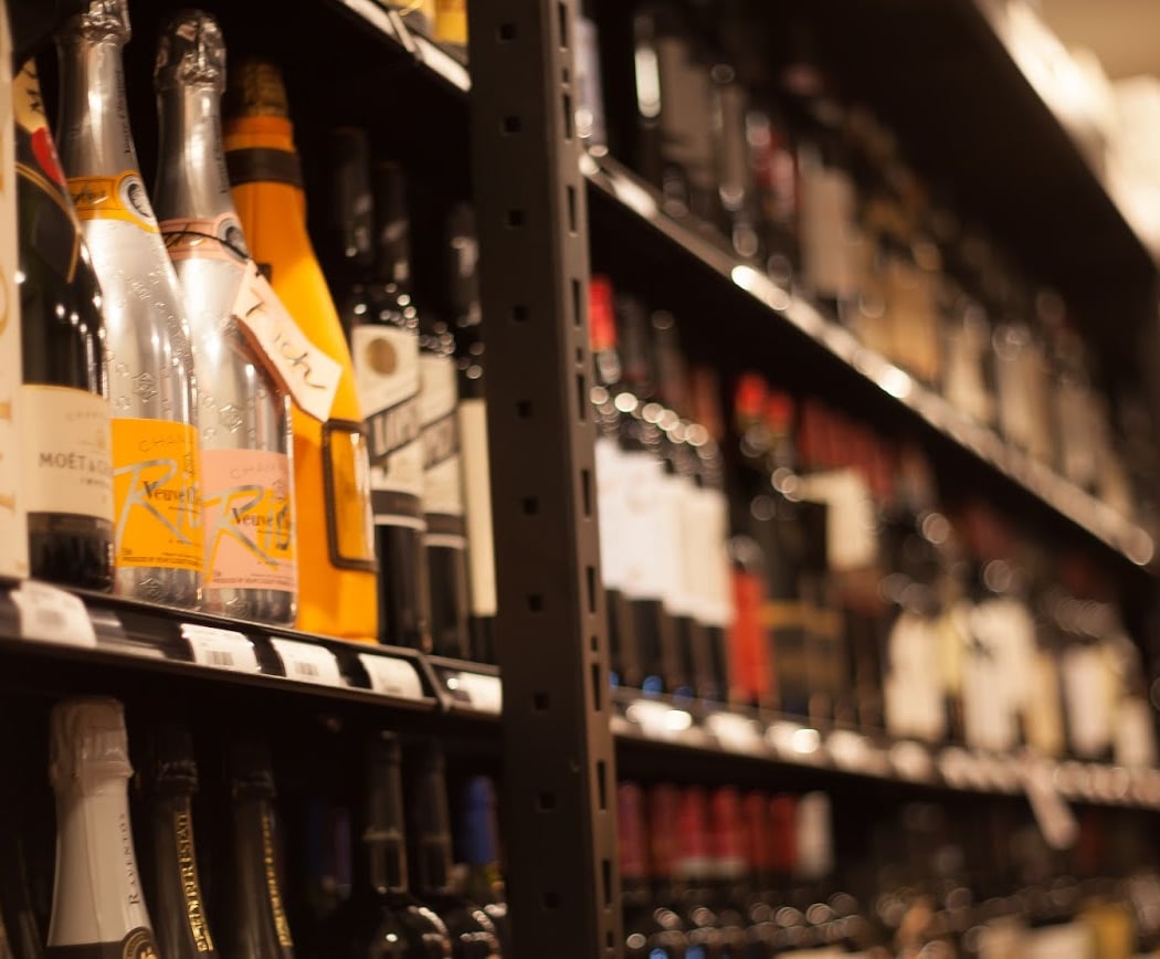 Peppino's Liquors & Wines 1