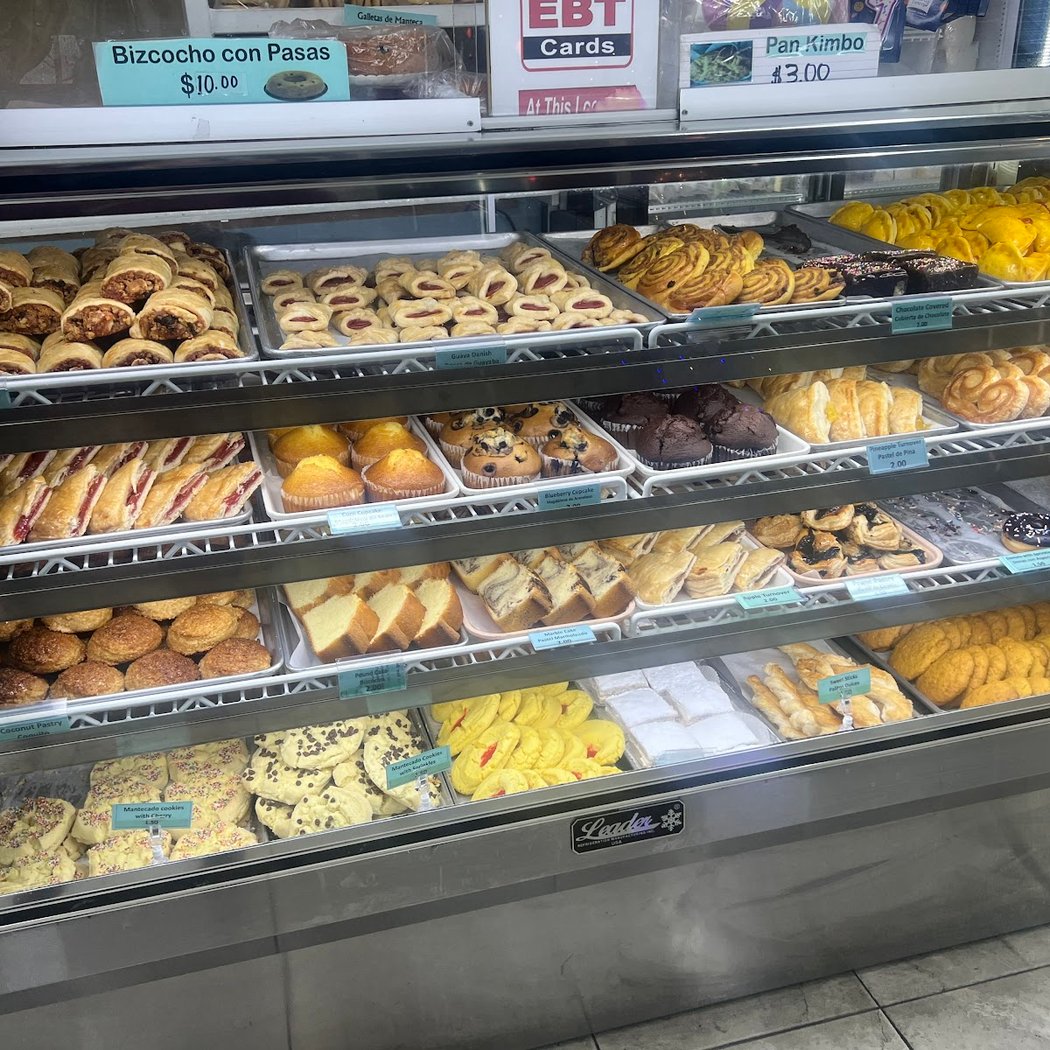 Dios Proveedor Bakery 2