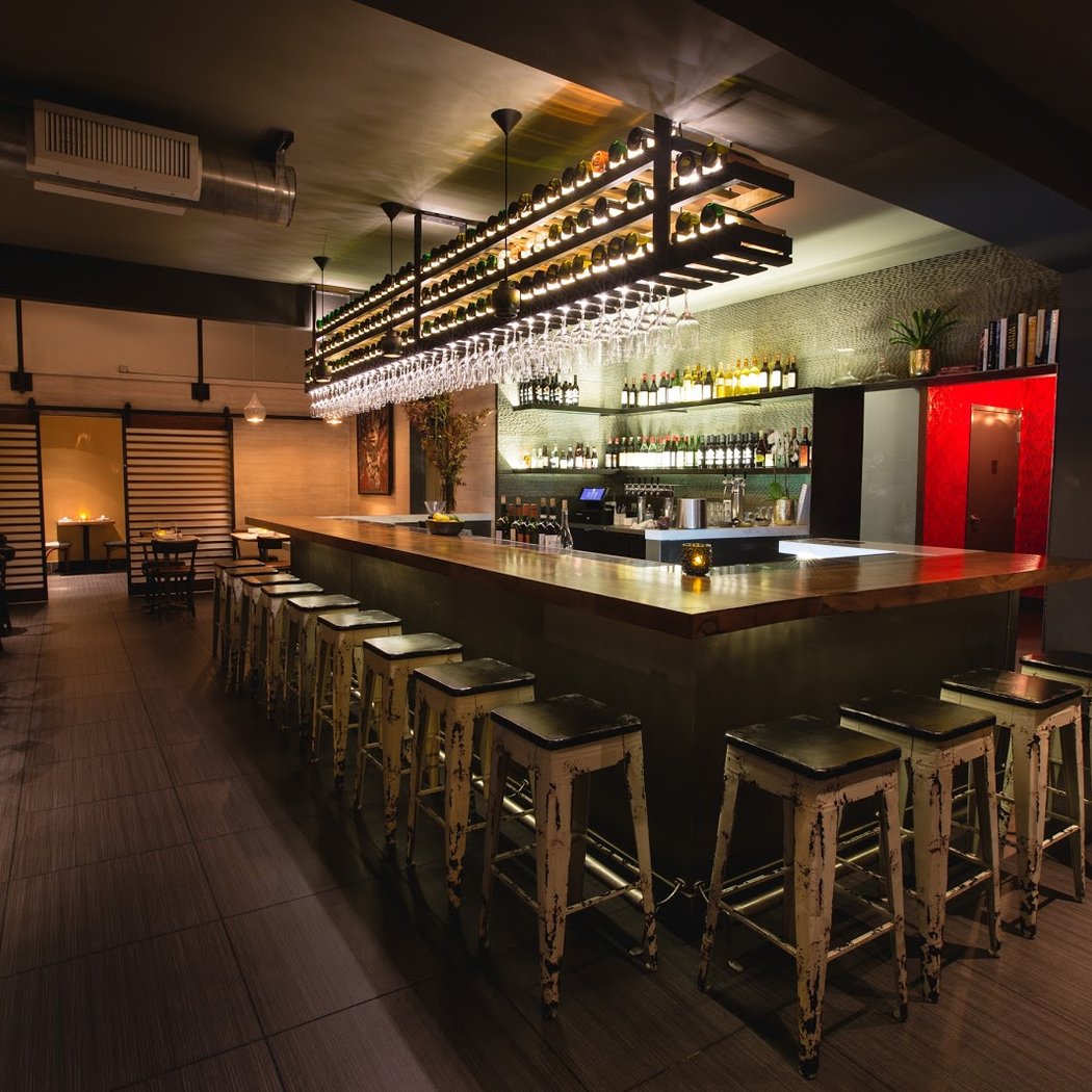 1601 Bar & Kitchen 3